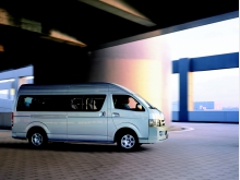 Фото Toyota Hiace  №2